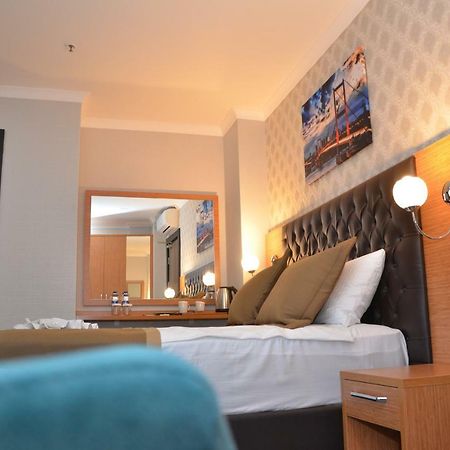 Grand Lark Hotel アダラー エクステリア 写真